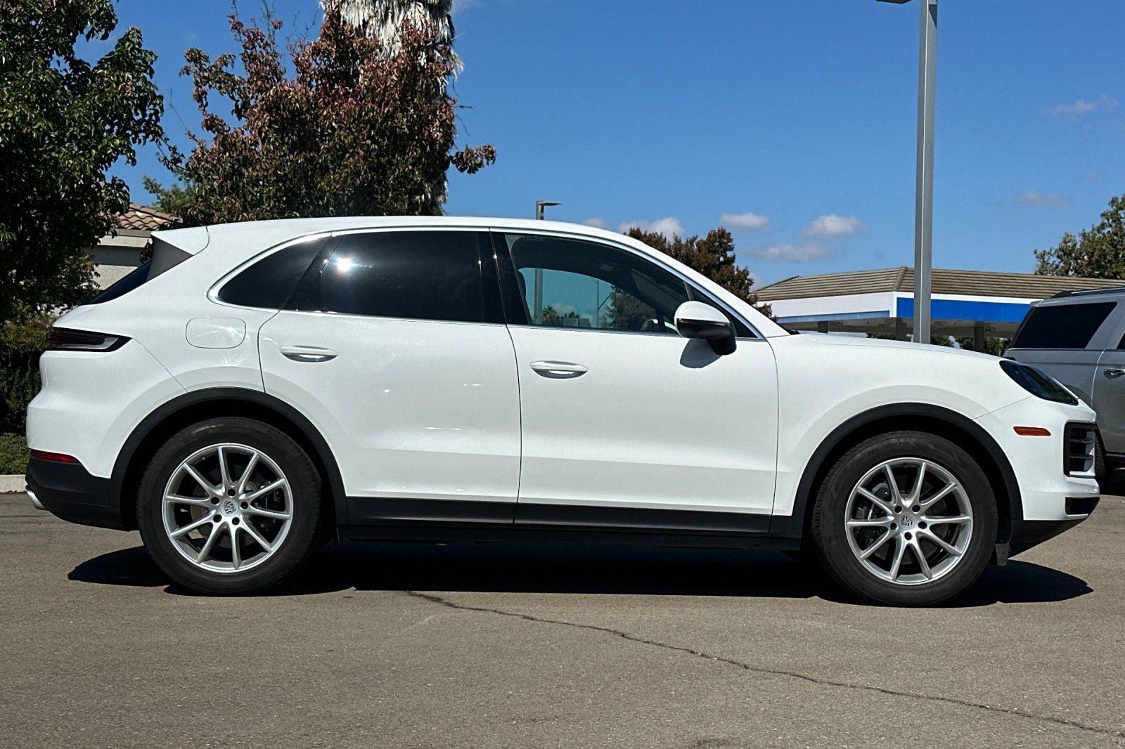 2024 Porsche Cayenne Base