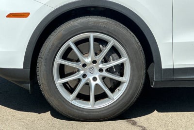 2024 Porsche Cayenne Base