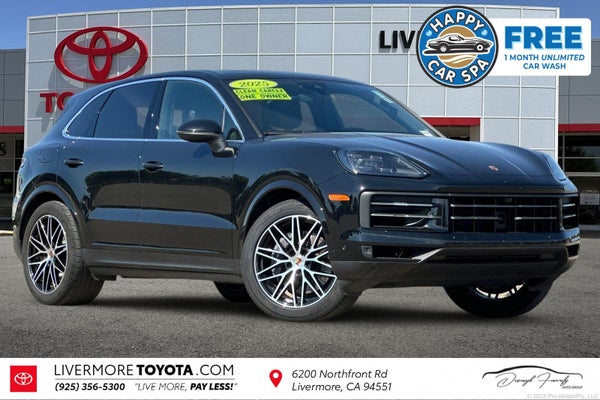 2025 Porsche Cayenne Base