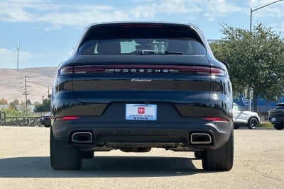 2025 Porsche Cayenne Base