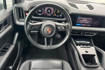 2024 Porsche Cayenne Base