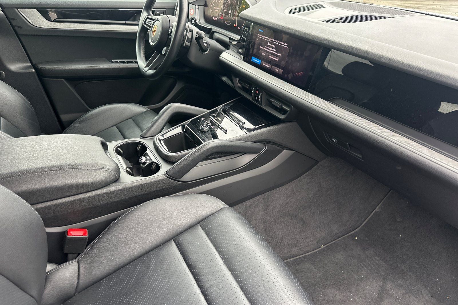 2024 Porsche Cayenne Base