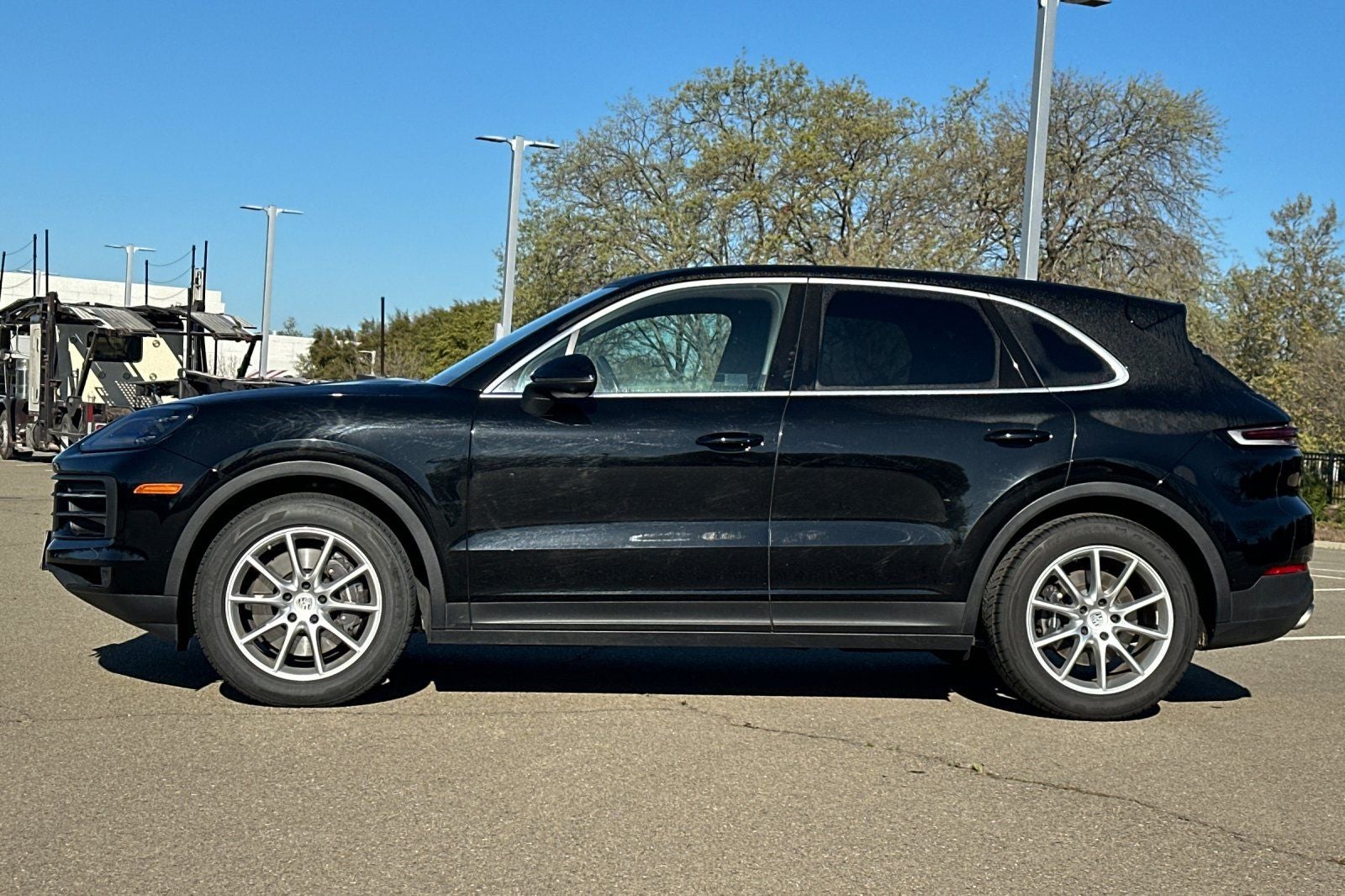 2024 Porsche Cayenne Base