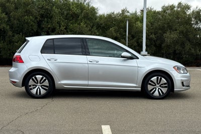 2016 Volkswagen e-Golf SE