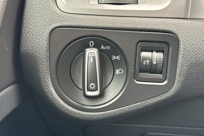 2016 Volkswagen e-Golf SE