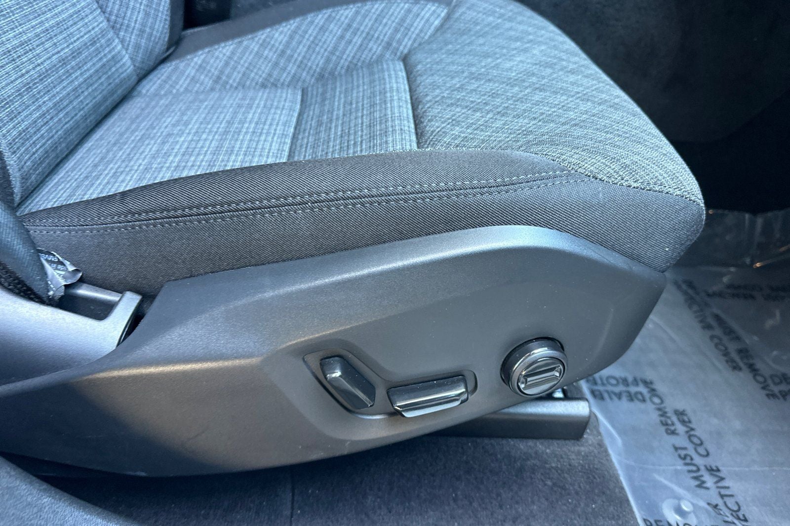2023 Volvo XC60 B5 Core