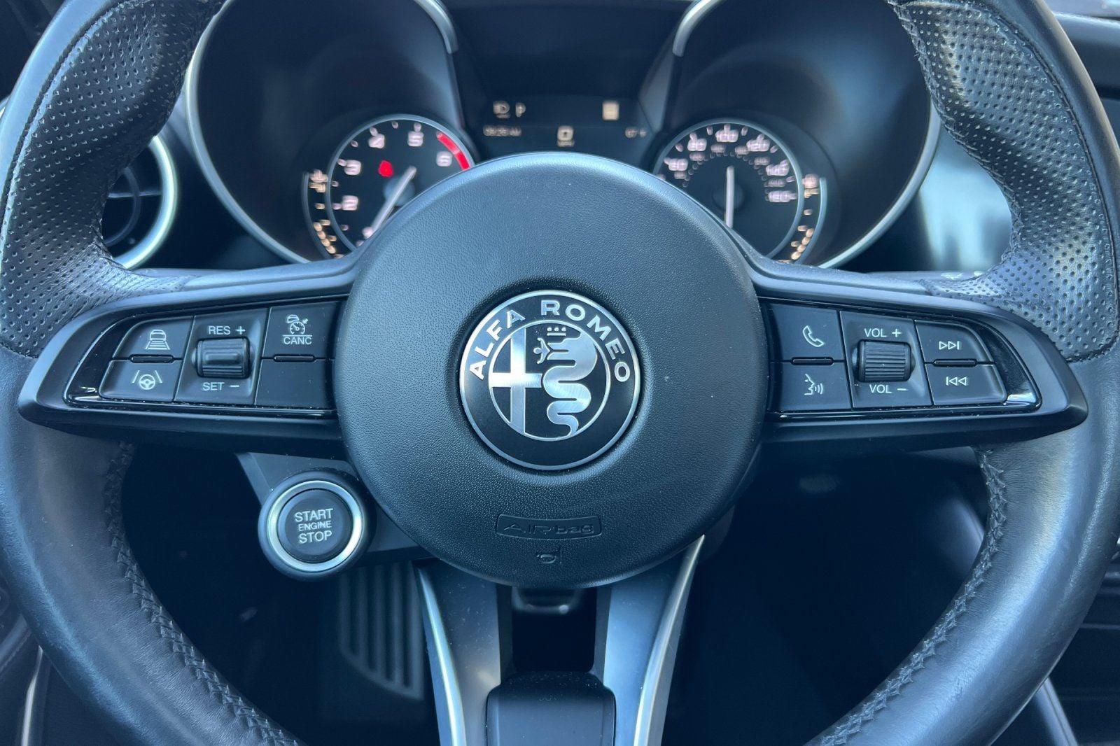 2022 Alfa Romeo Giulia Ti