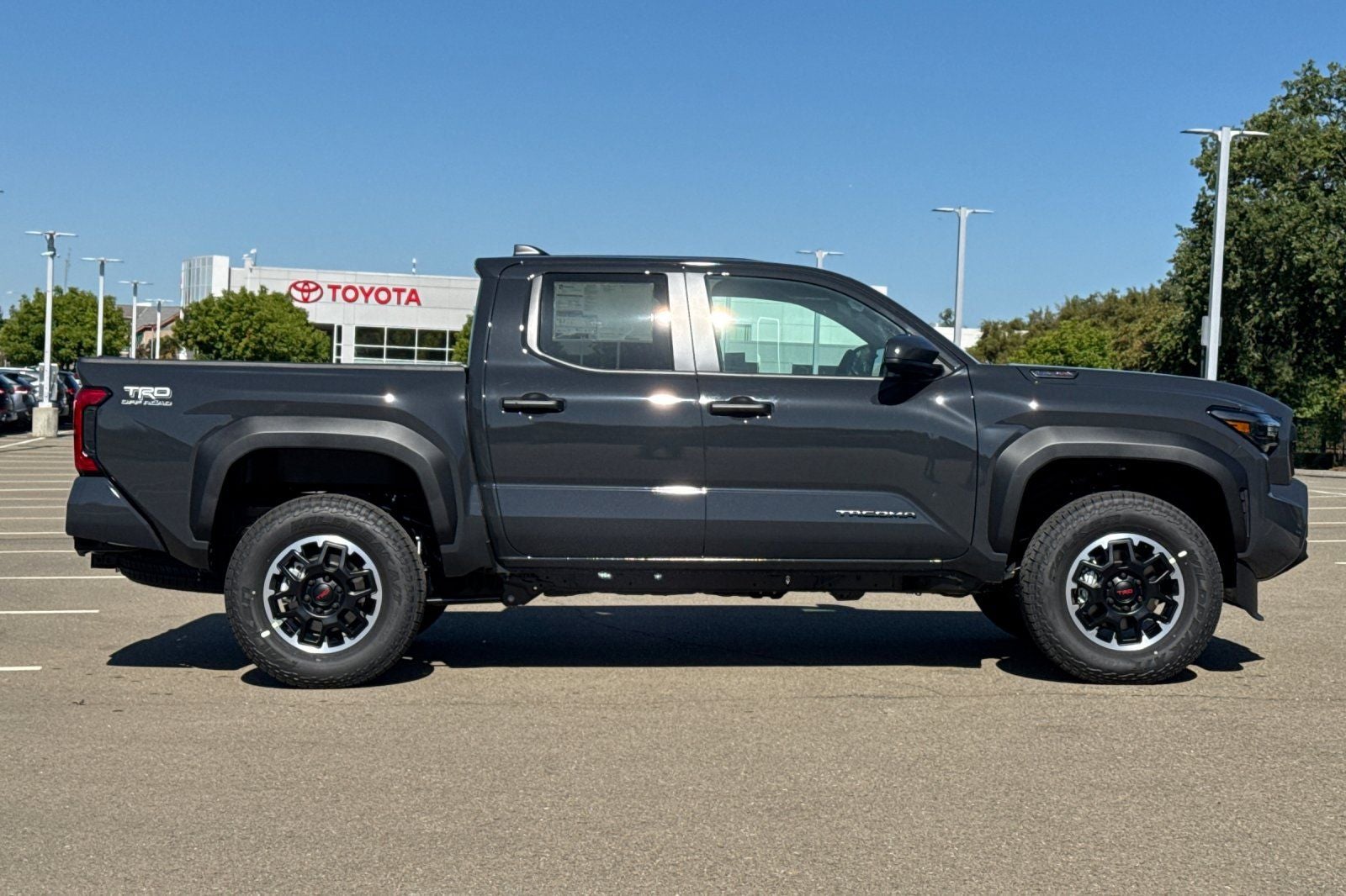 2026 Toyota Tacoma i-FORCE MAX Tacoma TRD Off-Road