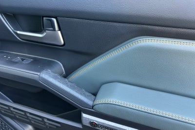 2026 Toyota Tacoma i-FORCE MAX Tacoma Trailhunter