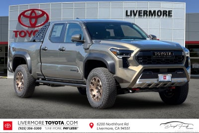 2026 Toyota Tacoma i-FORCE MAX Tacoma Trailhunter
