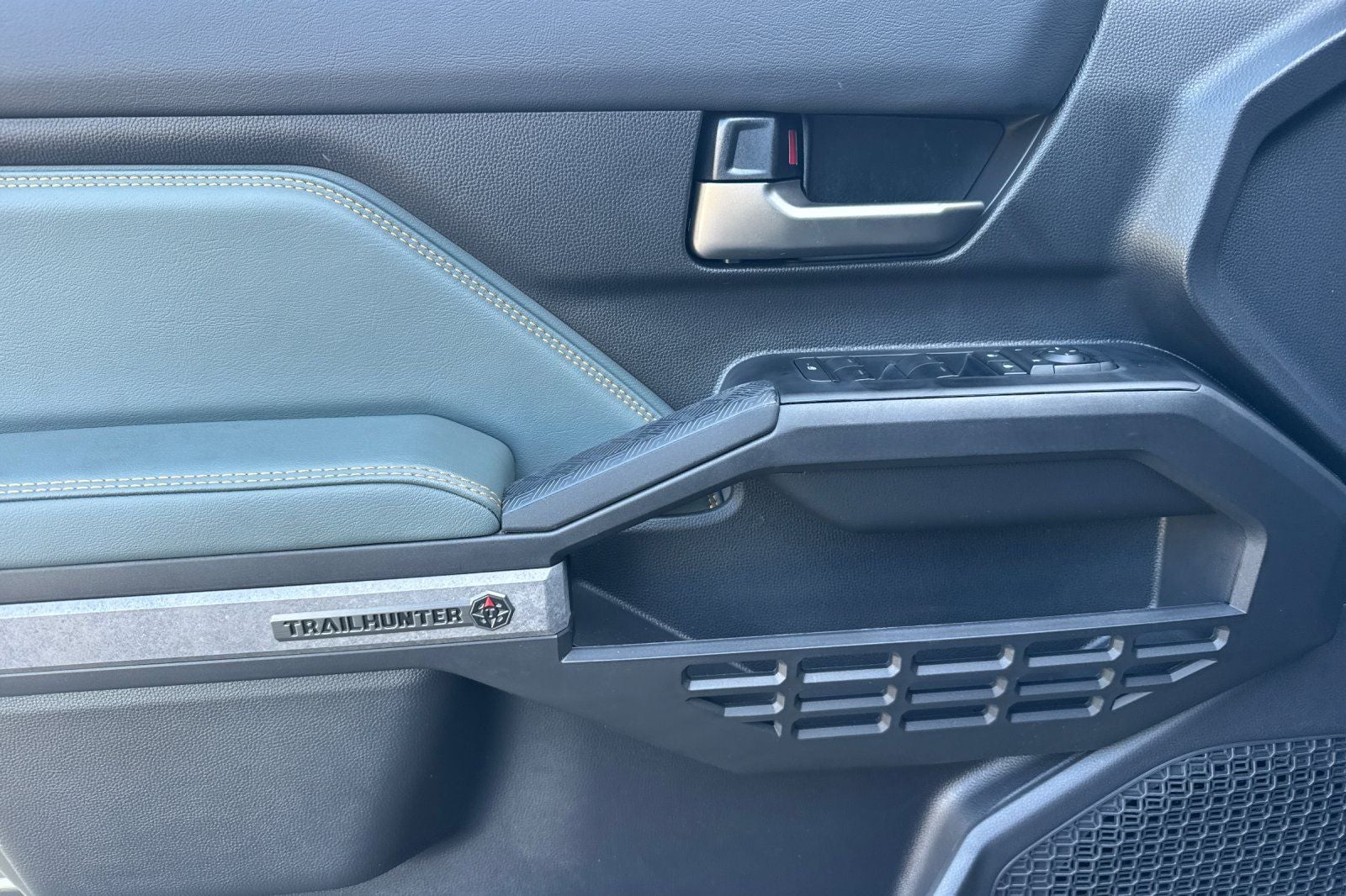 2026 Toyota Tacoma i-FORCE MAX Tacoma Trailhunter