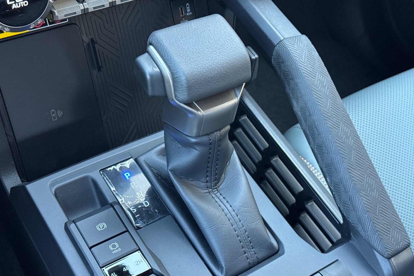 2026 Toyota Tacoma i-FORCE MAX Tacoma Trailhunter