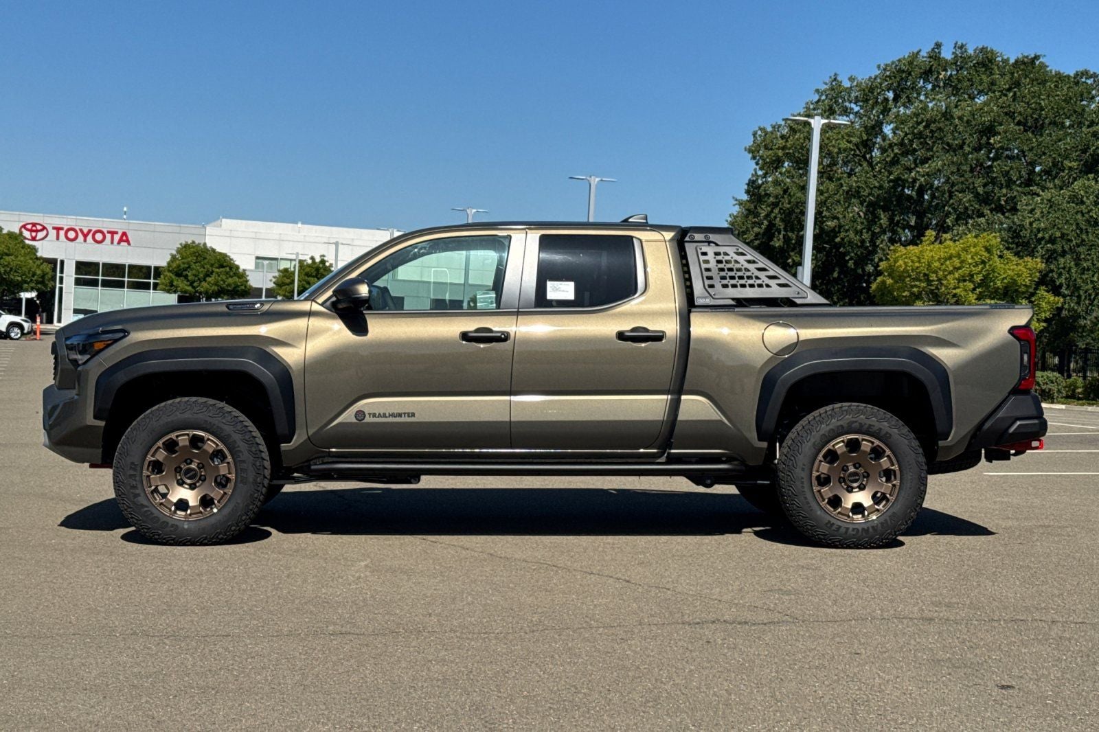 2026 Toyota Tacoma i-FORCE MAX Tacoma Trailhunter