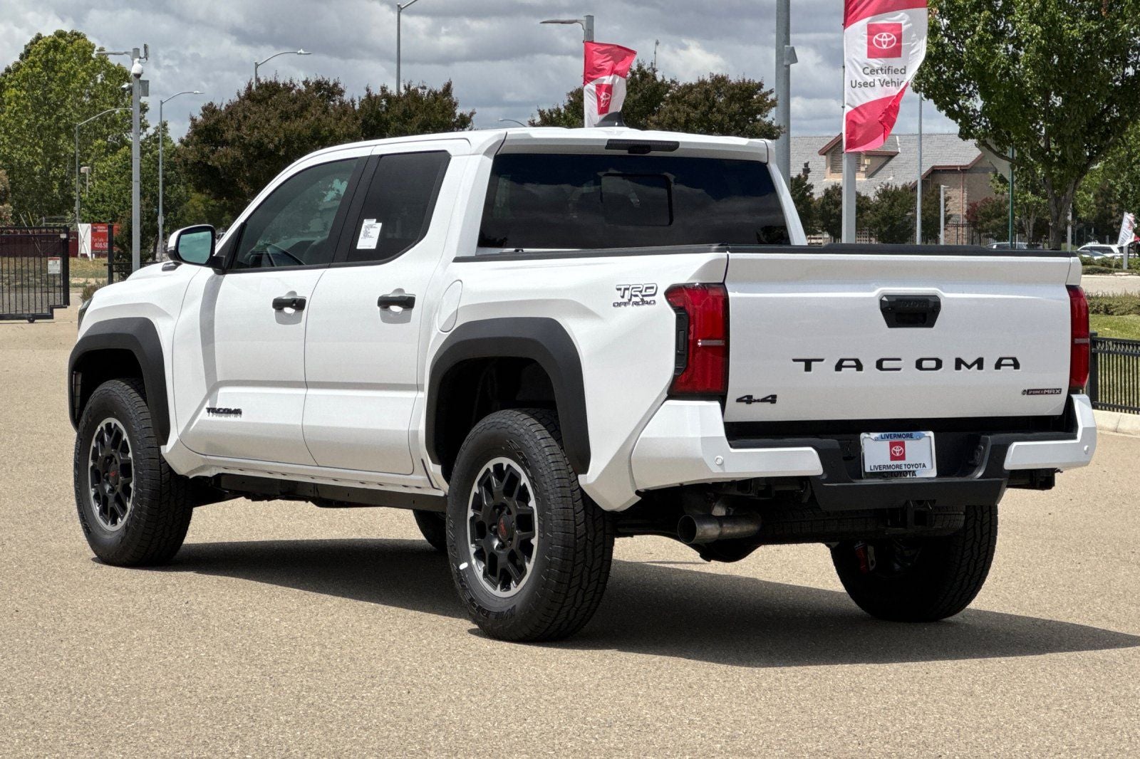 2026 Toyota Tacoma i-FORCE MAX Tacoma TRD Off-Road
