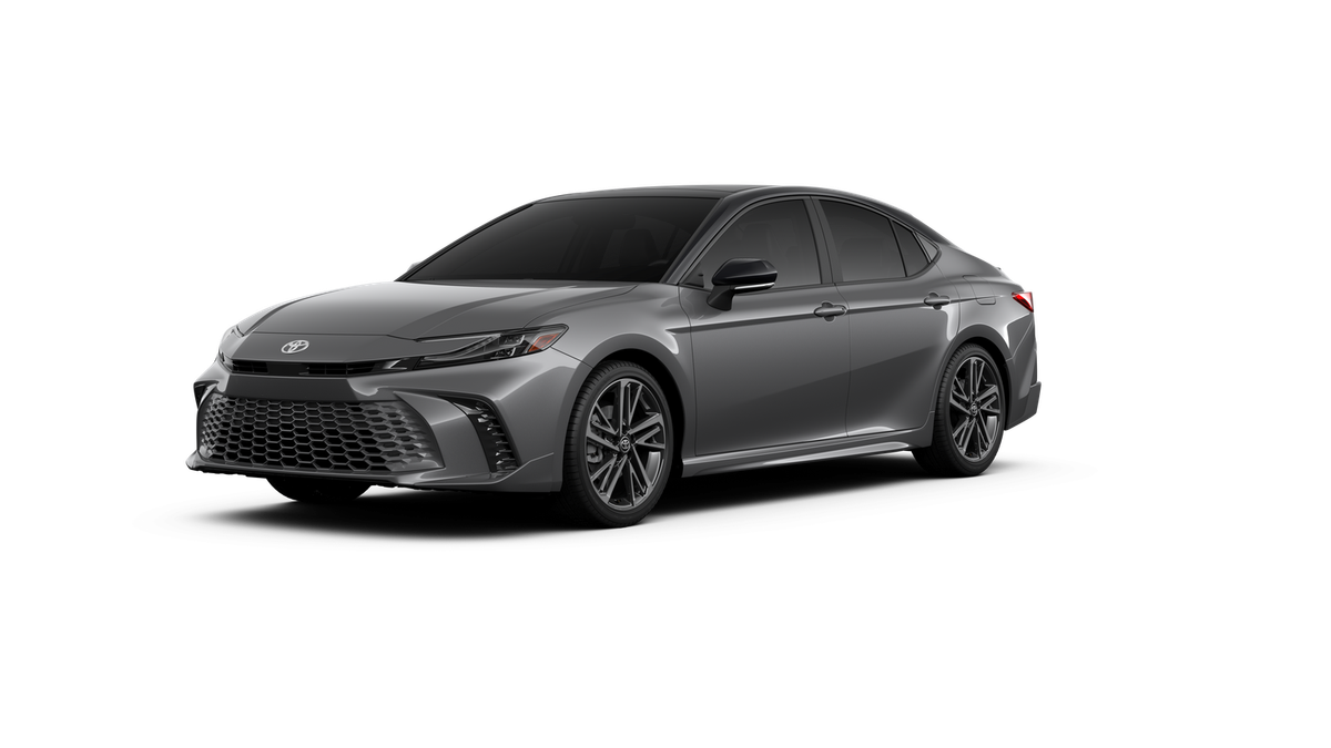 2026 Toyota Camry XSE Hybrid's photo