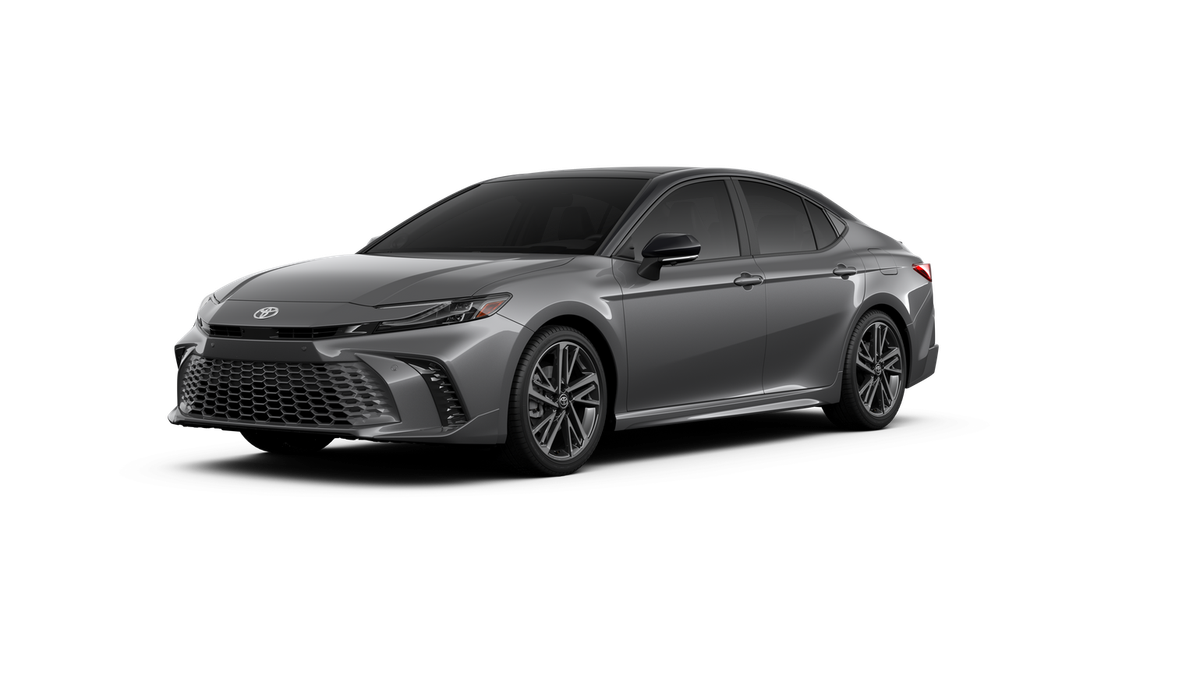 2026 Toyota Camry XSE Hybrid's photo