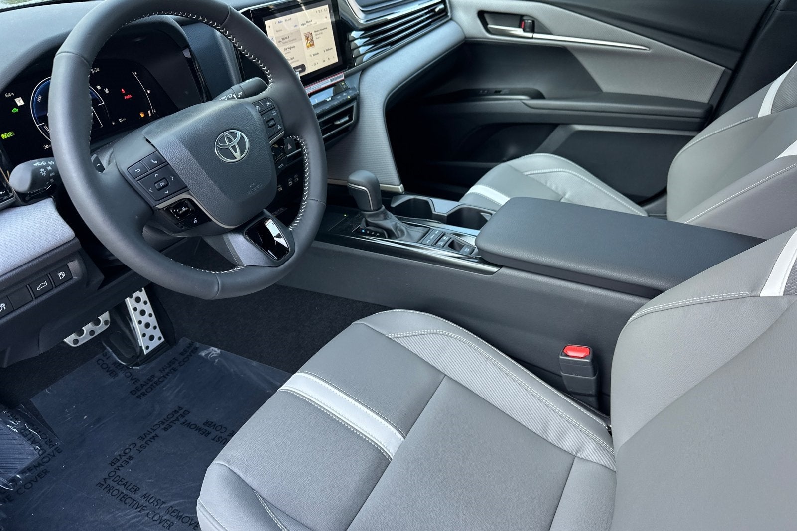 2026 Toyota Camry SE AWD
