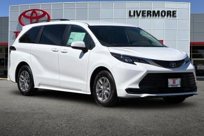 2026 Toyota Sienna LE