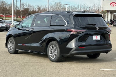 2026 Toyota Sienna XLE