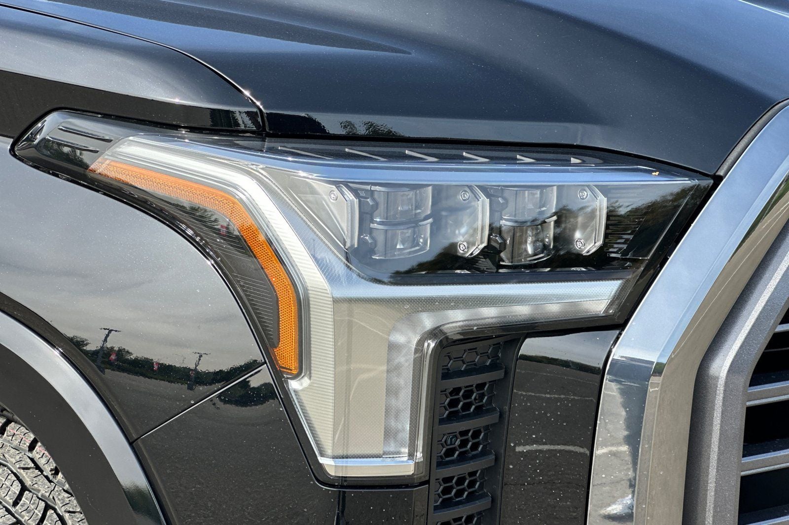 2026 Toyota Tundra i-FORCE MAX Tundra Platinum