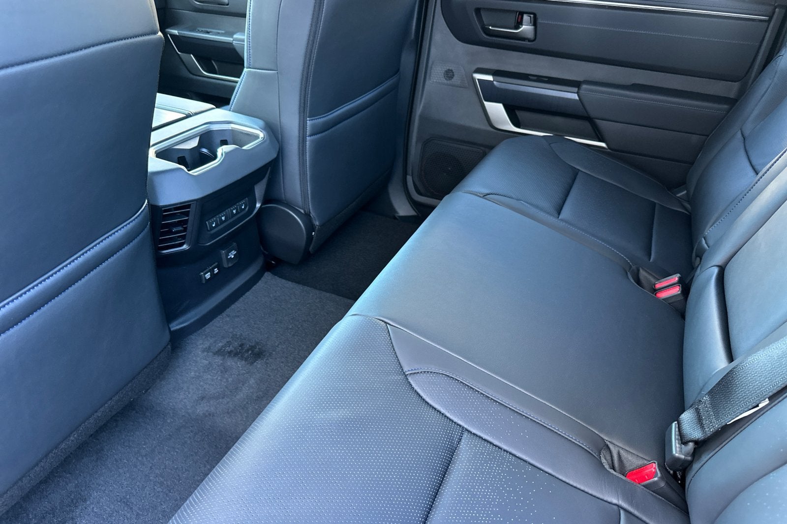 2026 Toyota Tundra i-FORCE MAX Tundra Platinum