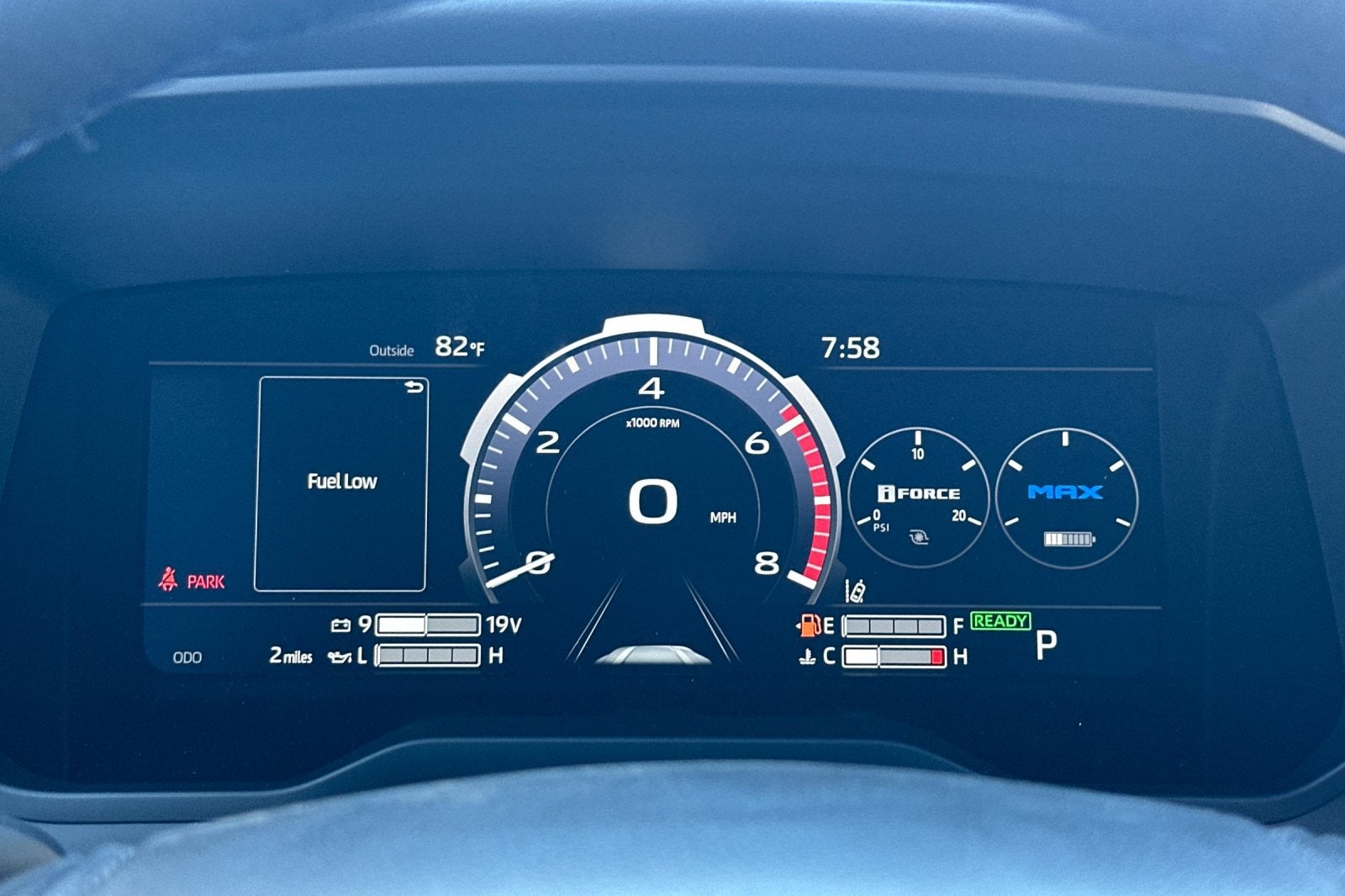 2026 Toyota Tundra i-FORCE MAX Tundra Platinum