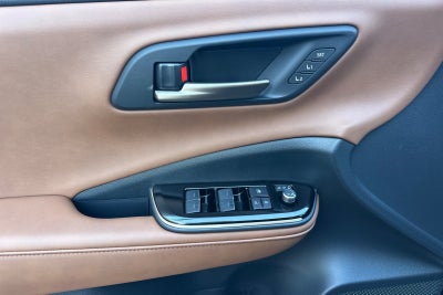 2025 Toyota Toyota Crown Signia Limited