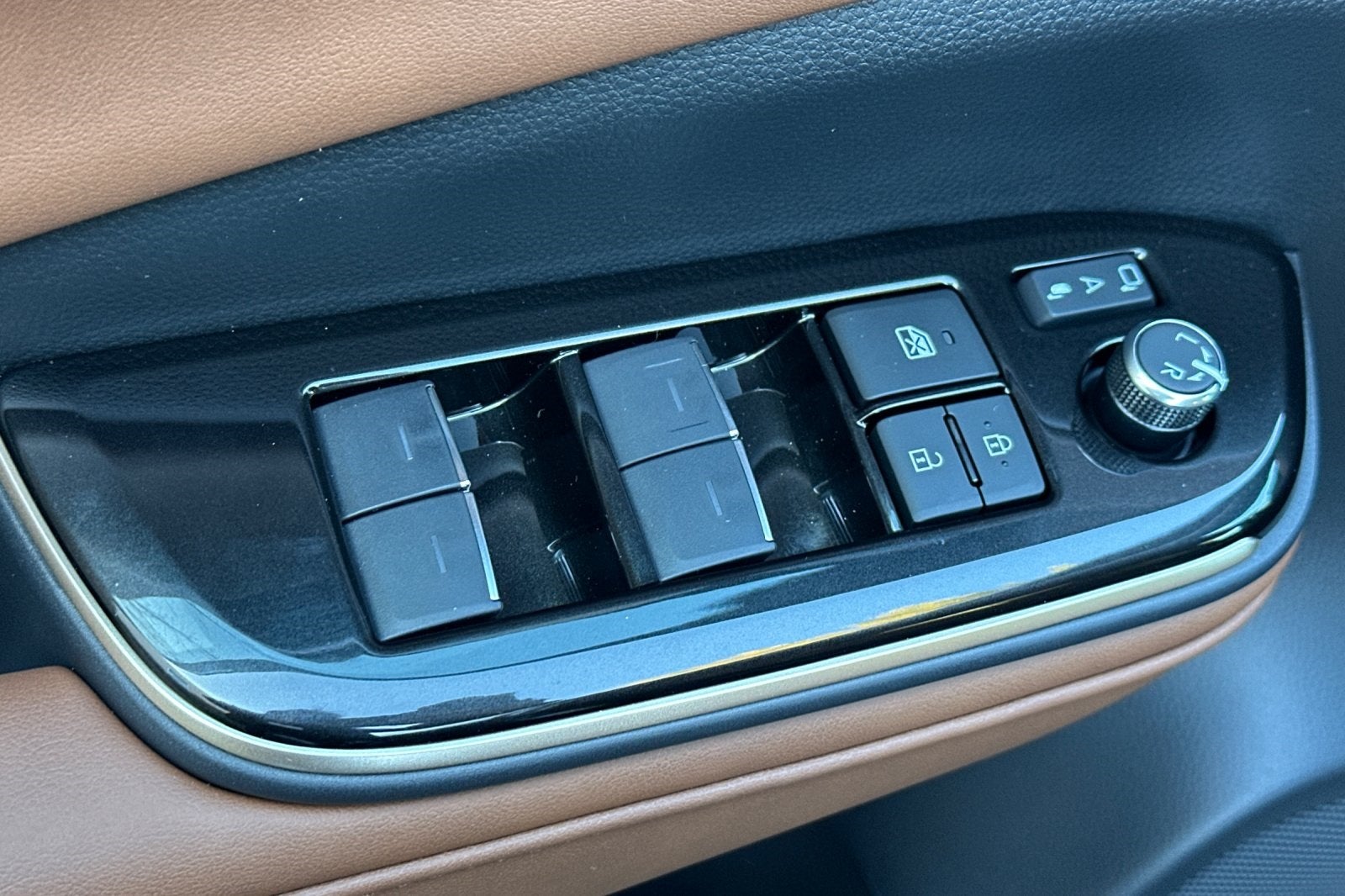 2025 Toyota Toyota Crown Signia Limited