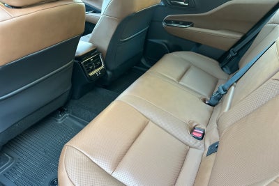 2025 Toyota Toyota Crown Signia Limited