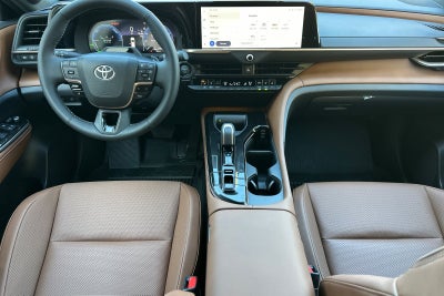 2025 Toyota Toyota Crown Signia Limited