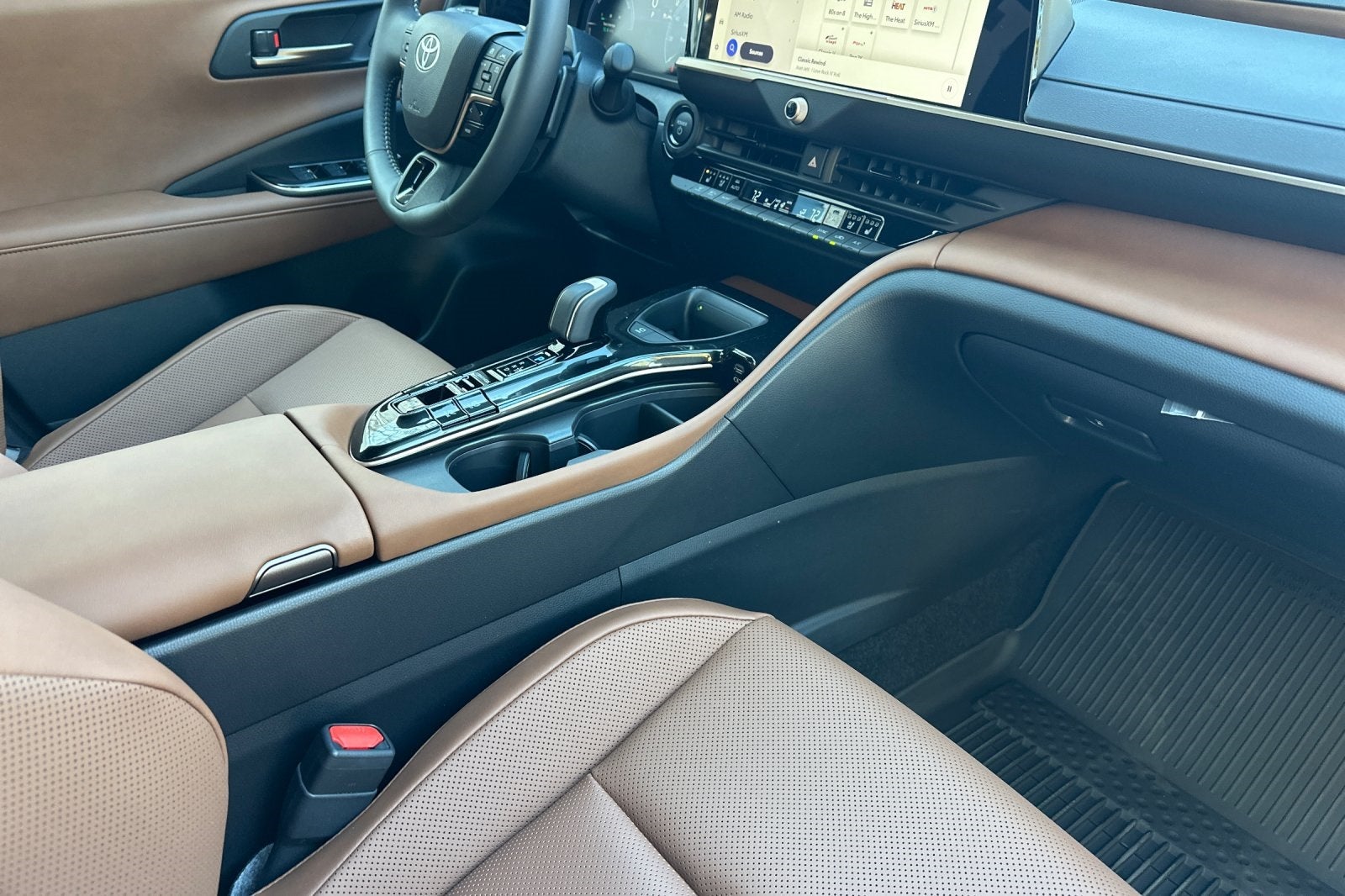 2025 Toyota Toyota Crown Signia Limited