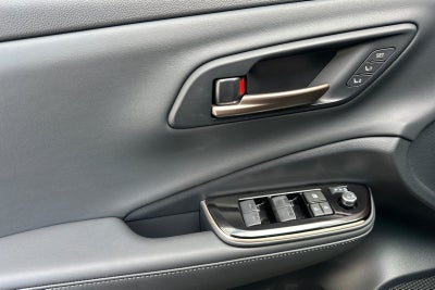 2025 Toyota Toyota Crown Signia XLE