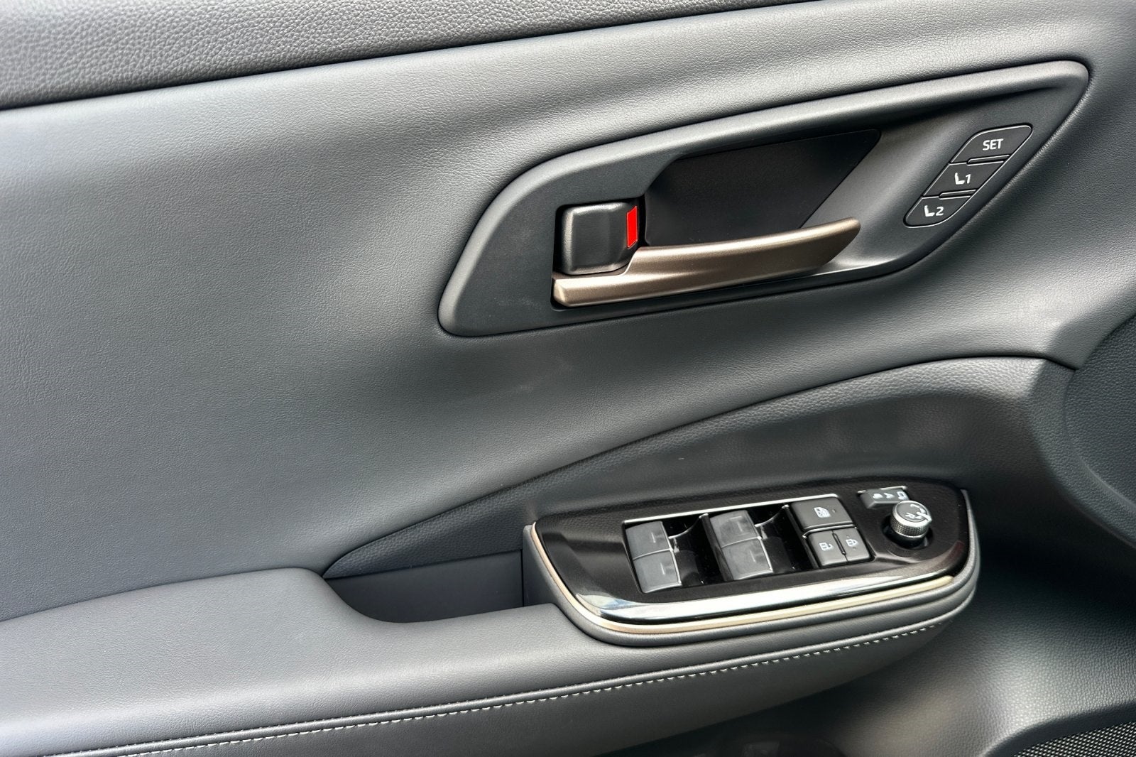 2025 Toyota Toyota Crown Signia XLE