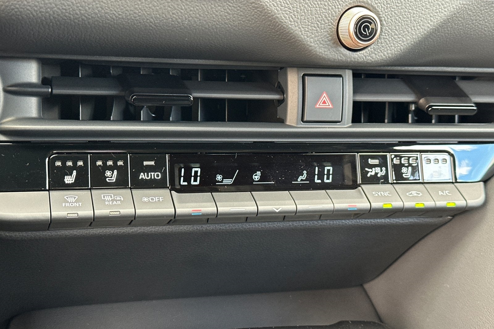 2025 Toyota Toyota Crown Signia XLE