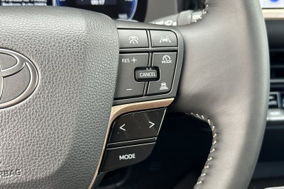 2025 Toyota Toyota Crown Signia XLE