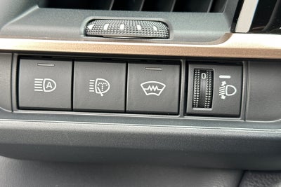 2025 Toyota Toyota Crown Signia XLE