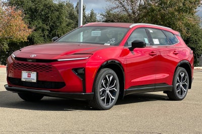 2025 Toyota Toyota Crown Signia XLE