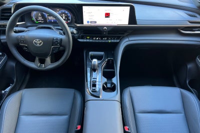 2026 Toyota Toyota Crown Signia Limited