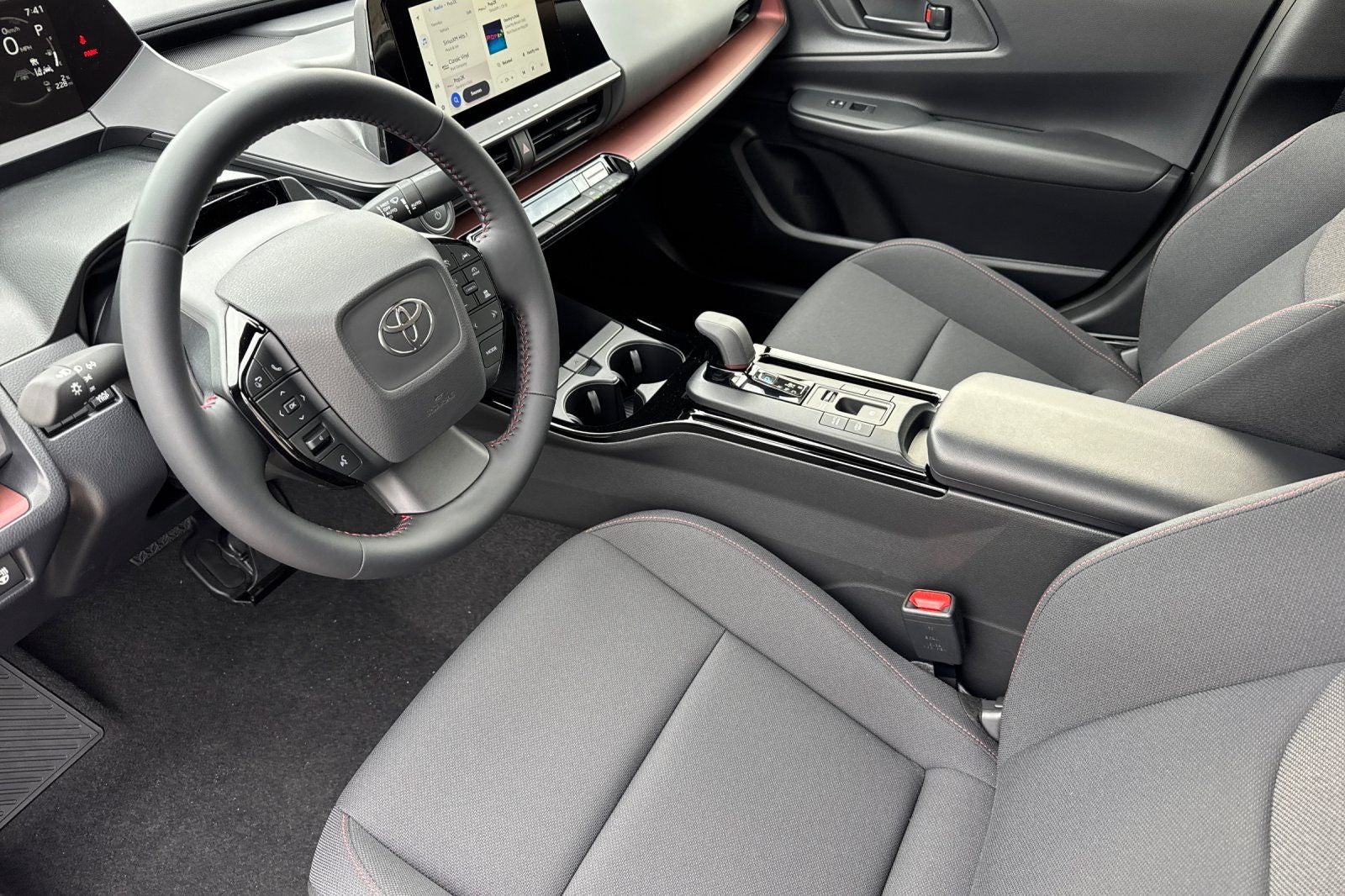 2026 Toyota Prius Plug-in Hybrid SE