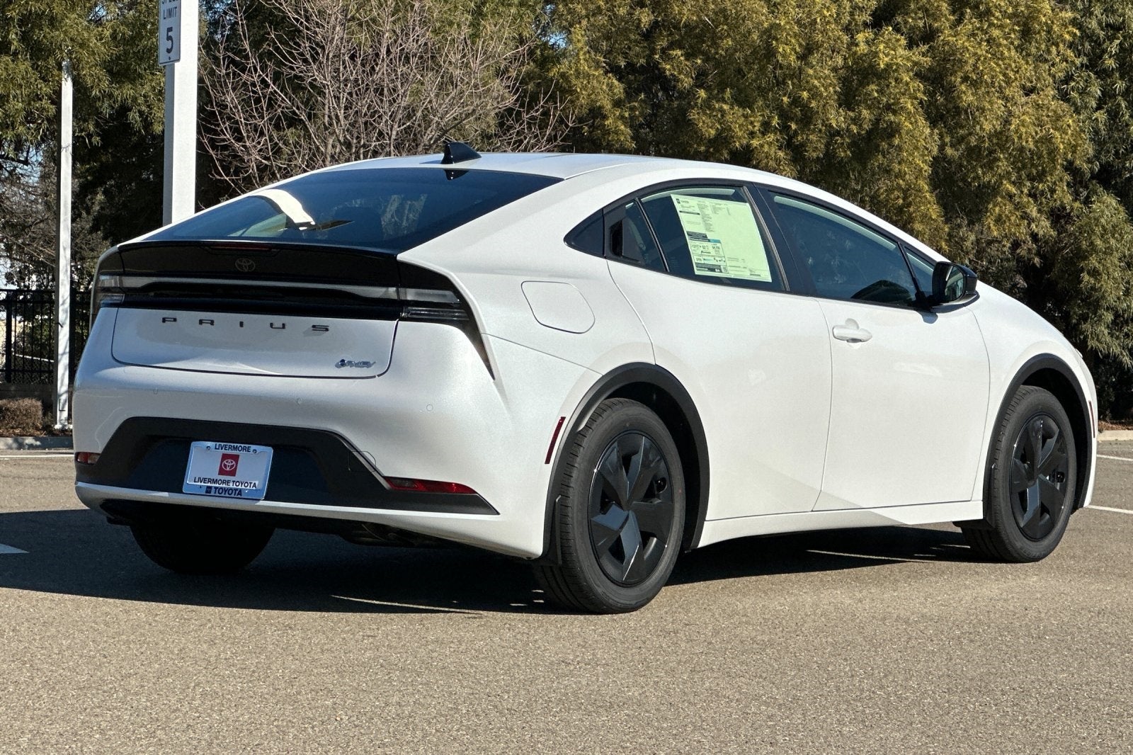 2026 Toyota Prius Plug-in Hybrid SE