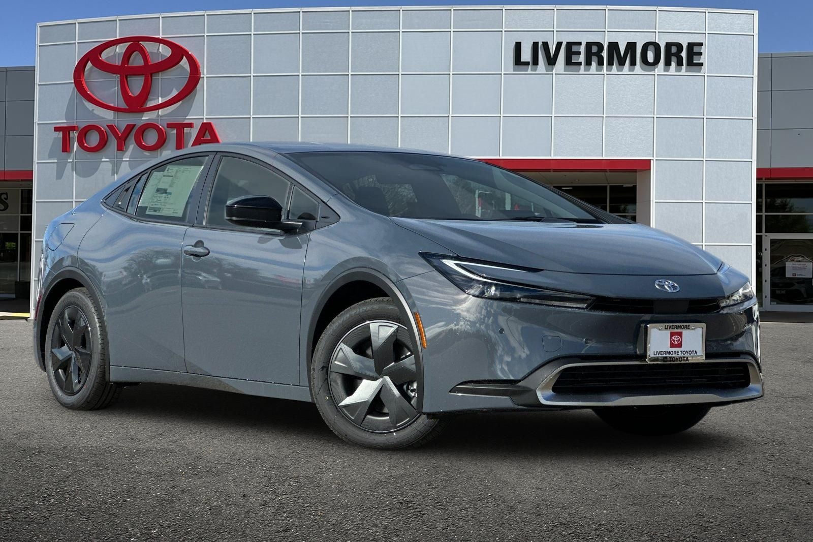 2026 Toyota Prius Plug-in Hybrid SE