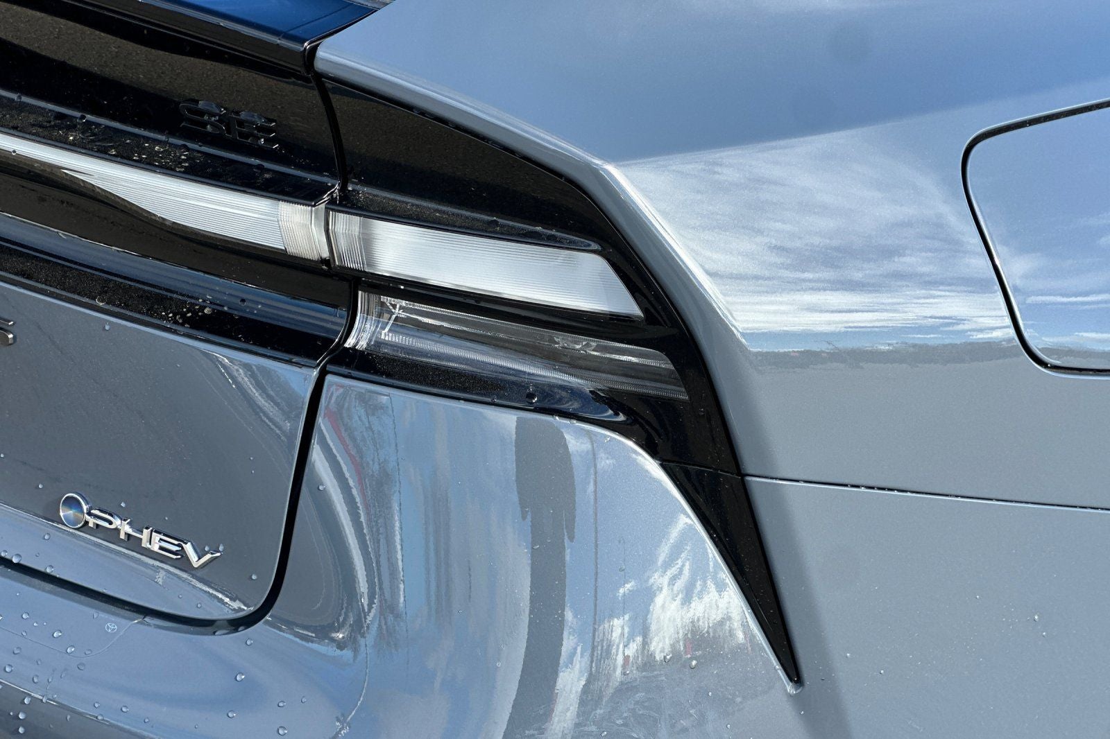 2026 Toyota Prius Plug-in Hybrid SE