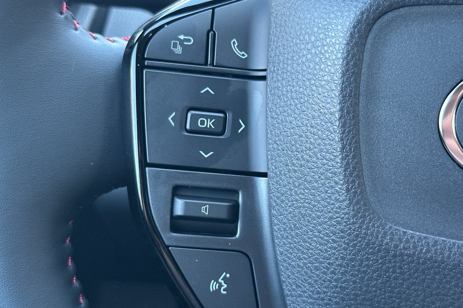 2027 Toyota Prius Plug-in Hybrid XSE Premium