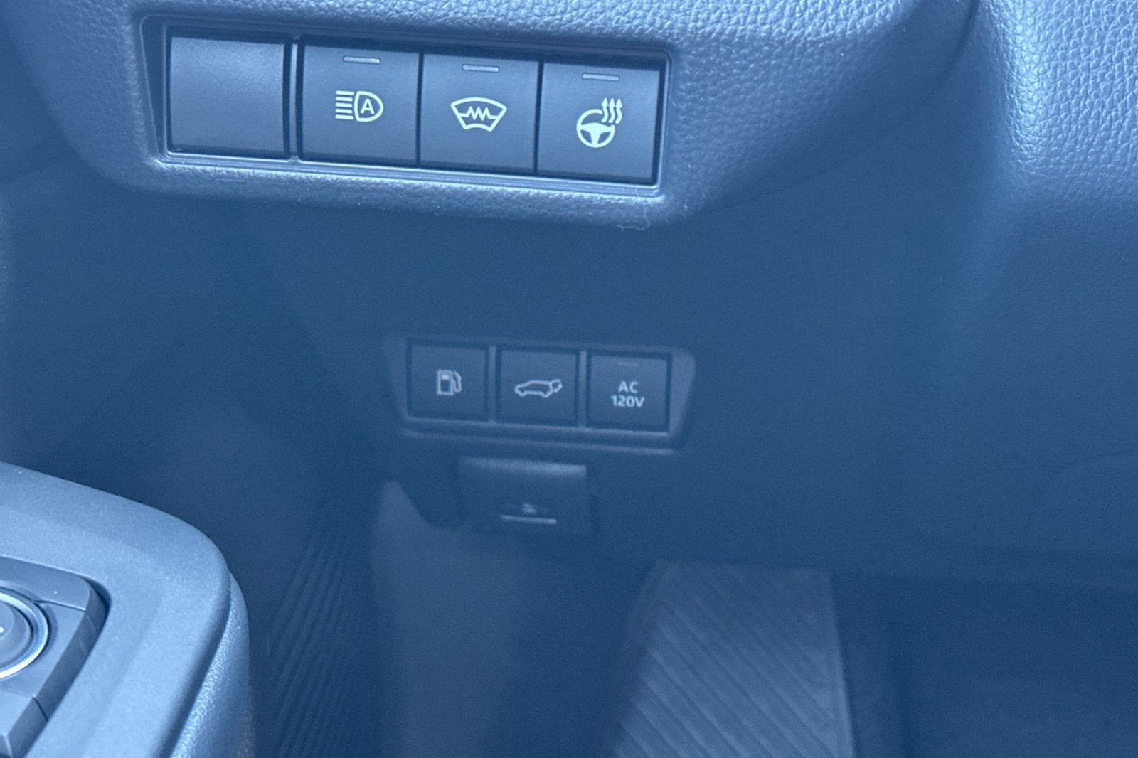 2027 Toyota Prius Plug-in Hybrid XSE Premium