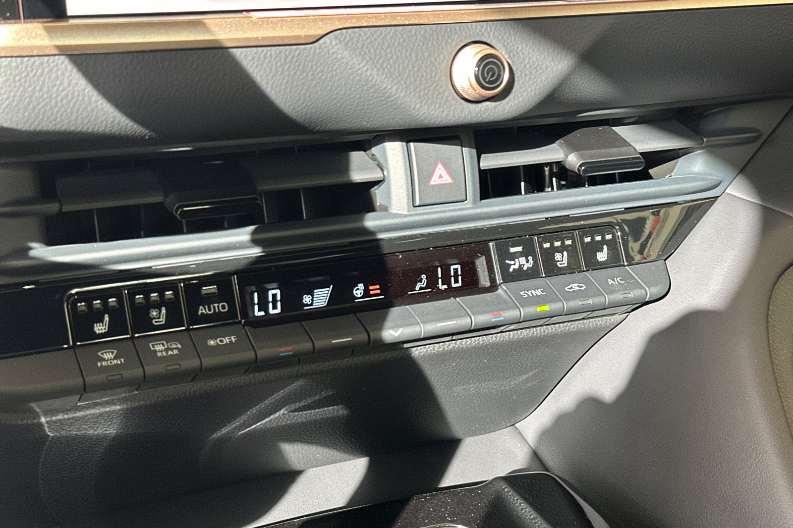 2027 Toyota Toyota Crown Platinum