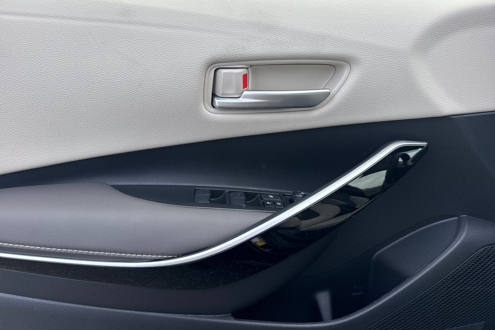 2026 Toyota Corolla Hybrid XLE
