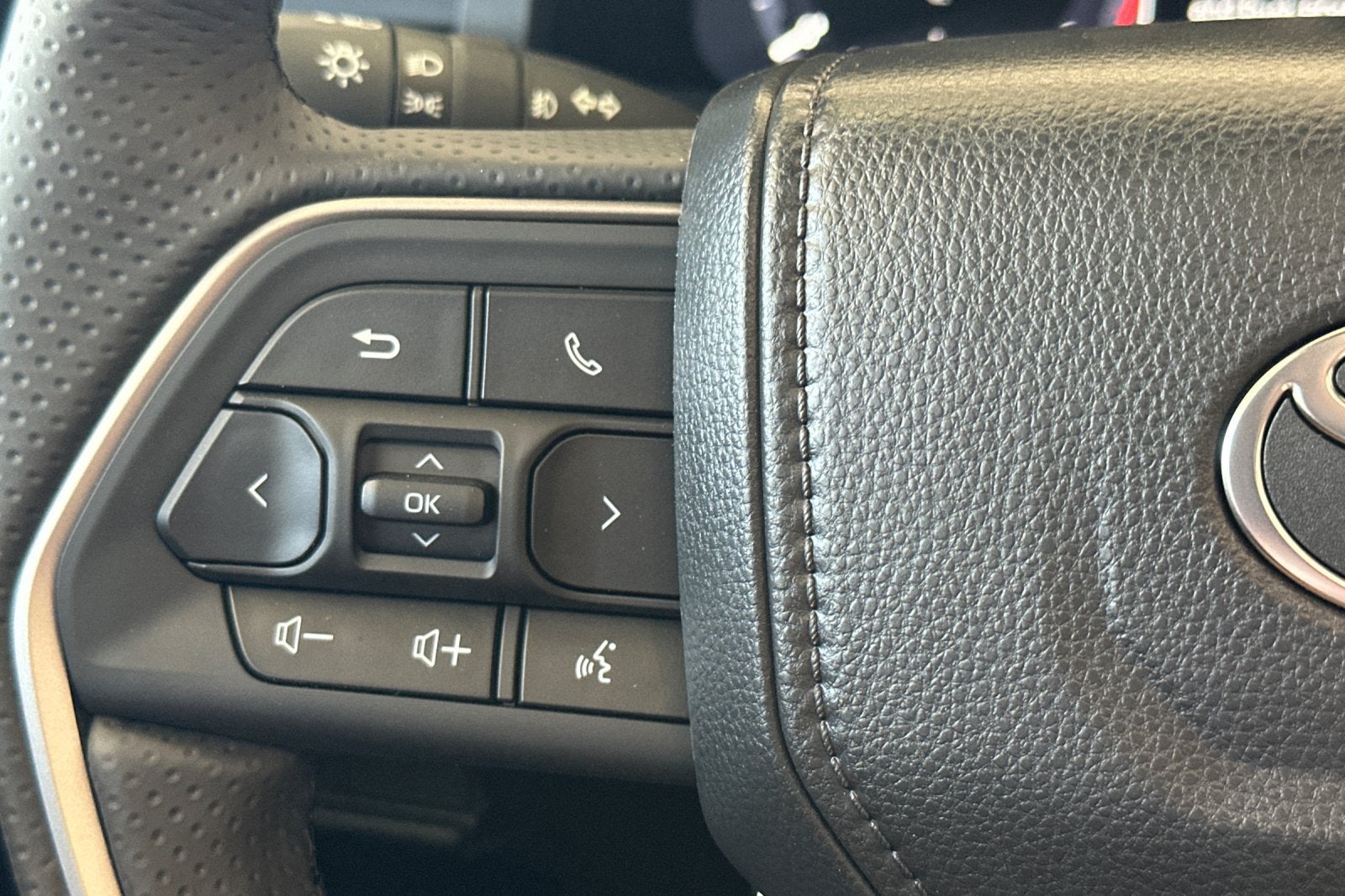 2026 Toyota 4Runner i-FORCE MAX 4Runner Limited