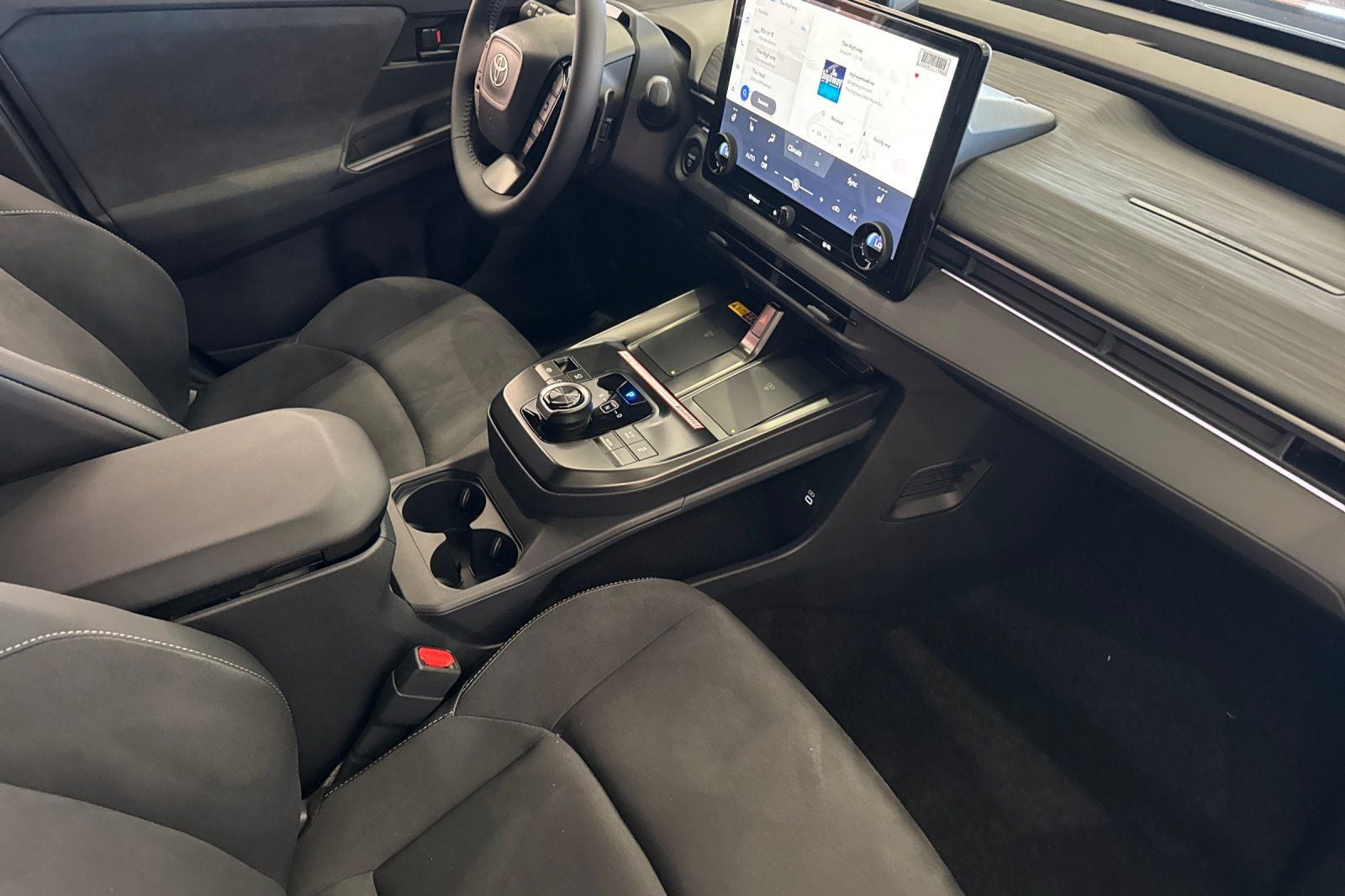 2026 Toyota C-HR XSE