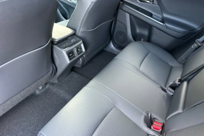 2027 Toyota bZ Woodland AWD (Natl)