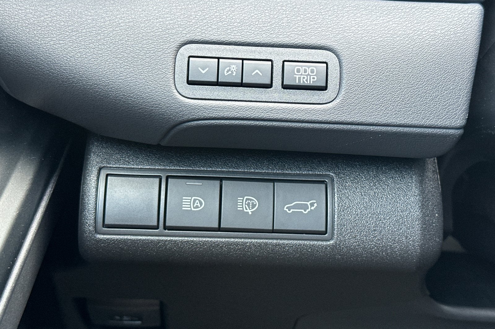 2027 Toyota bZ Woodland AWD (Natl)